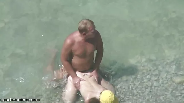 Dos parejas follan peliculas insesto