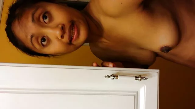 Chupando polla lamiendo ver videos xxx insesto el culo