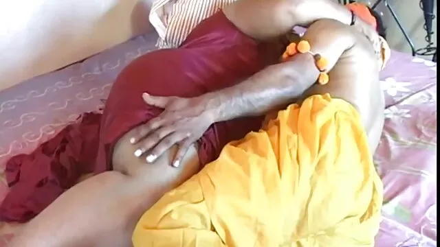 Mamá xxx insesto japones lesbiana sabe mejor