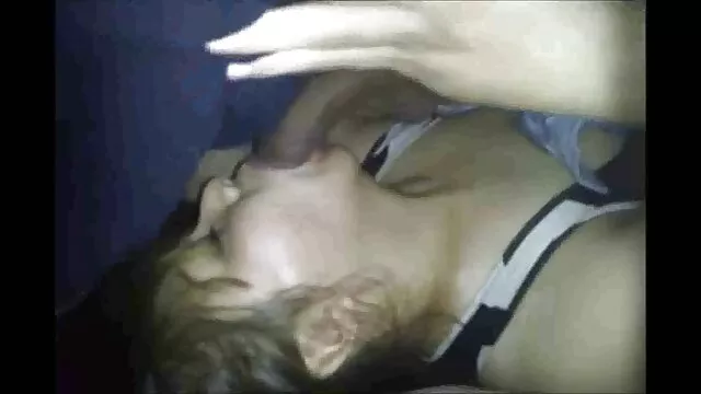 Quiero insesto salvaje ver la gran polla que estas empacando JOI